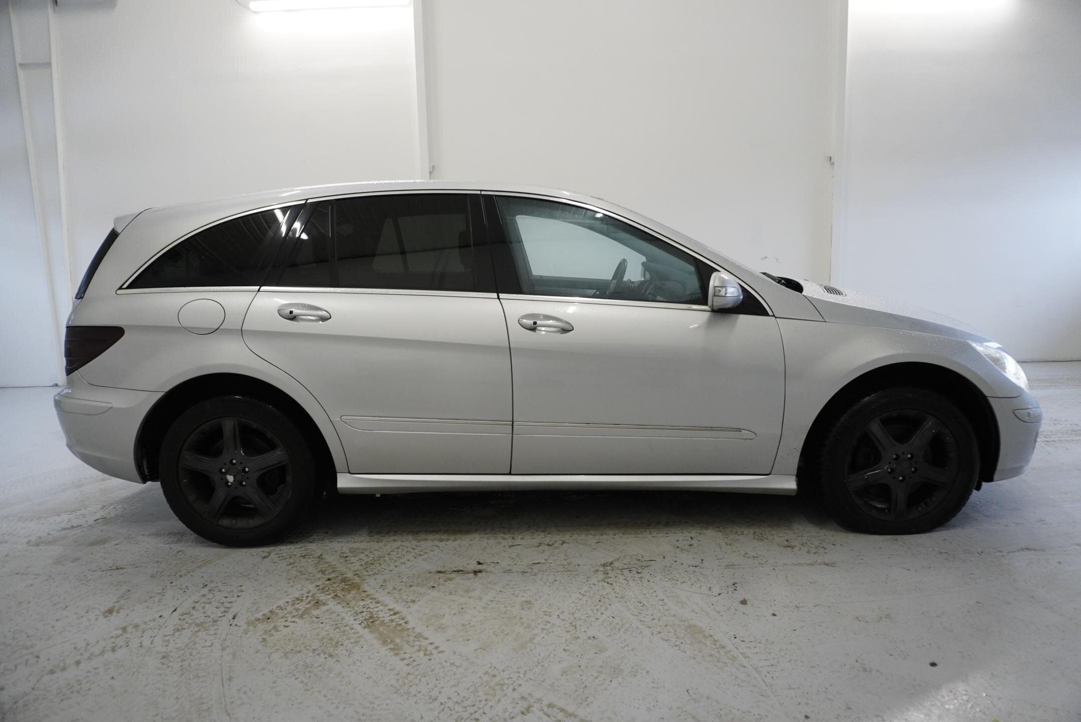 Mercedes-Benz Třídy R SUV 5,0 l 225 kw