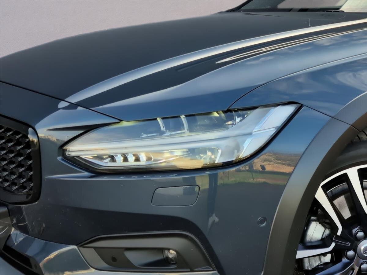 Volvo V90 Kombi 2,0 l 145 kw