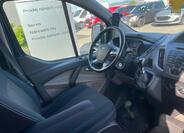 Ford Tourneo Custom 11