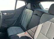 Volvo XC40 8