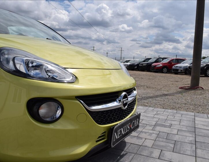 Opel Adam Hatchback 999,0 66 kw