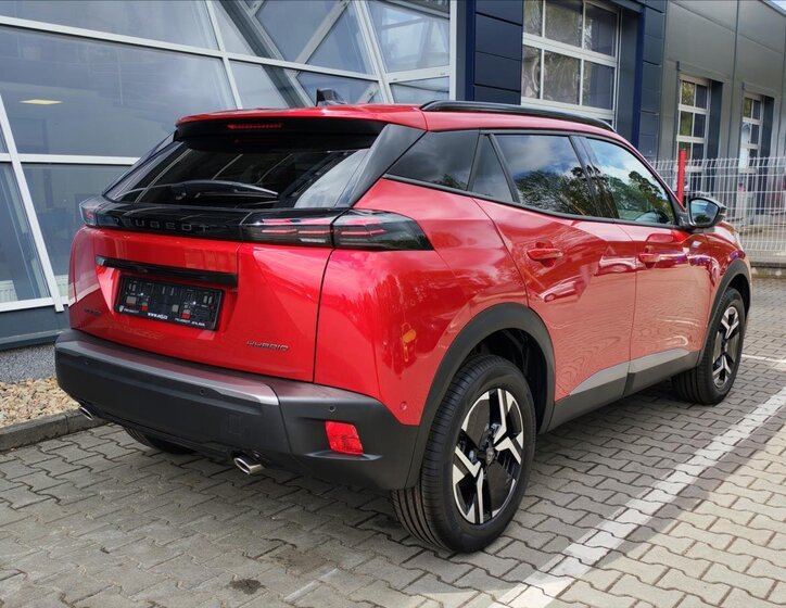 Peugeot 2008 SUV / Terénní 1,2 l 107 kw