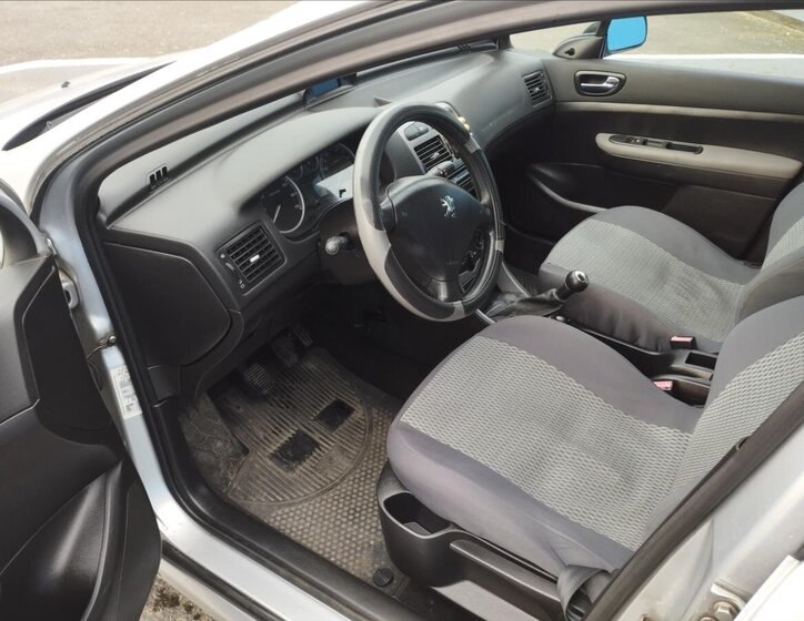 Peugeot 307 Hatchback 1,4 l 55 kw