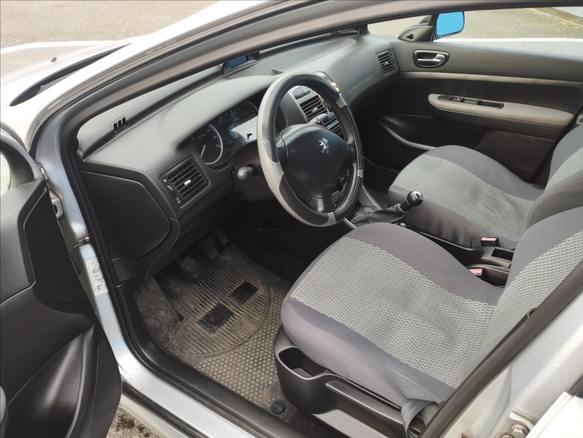 Peugeot 307 Hatchback 1,4 l 55 kw