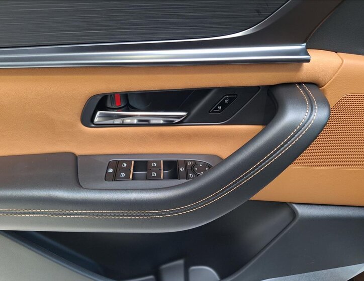 Mazda CX-80 SUV / Terénní 3,3 l 187 kw