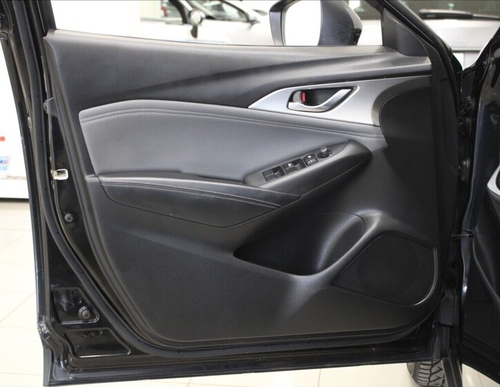 Mazda CX-3 SUV 2,0 l 110 kw