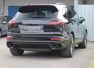 Porsche Cayenne SUV 4,1 l 283 kw