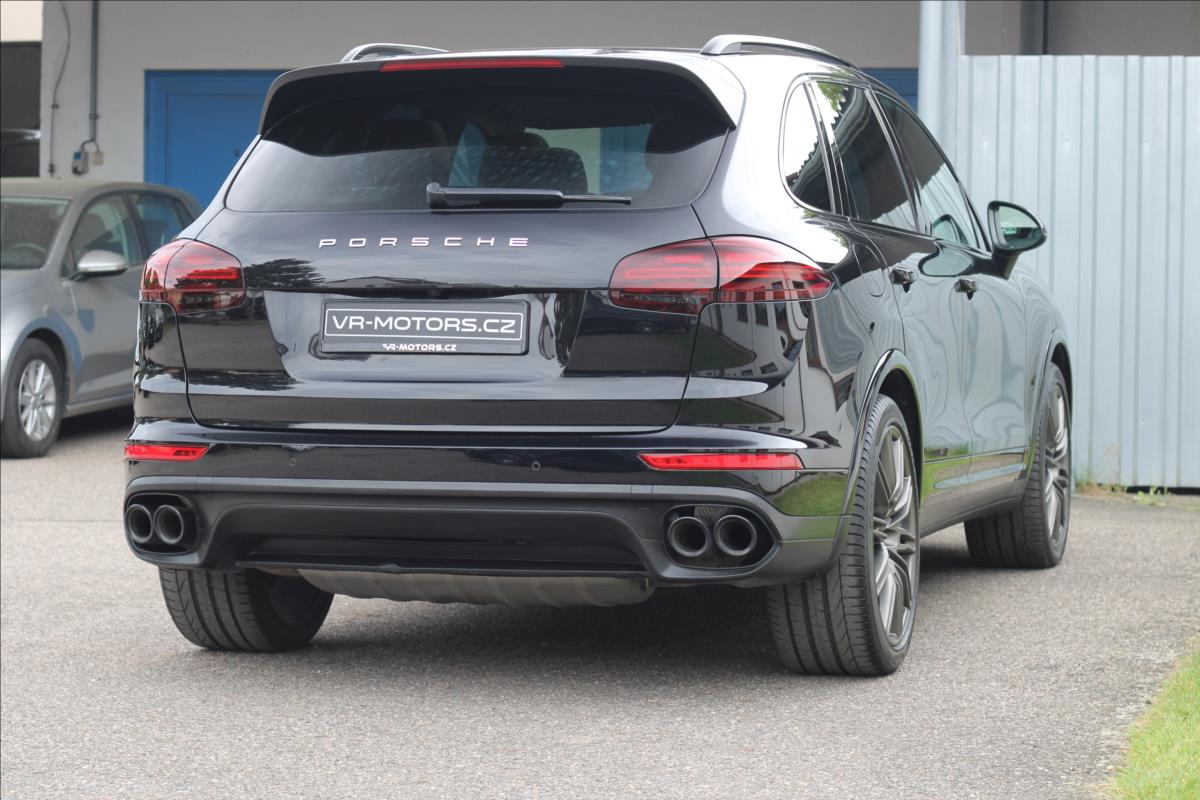 Porsche Cayenne SUV 4,1 l 283 kw