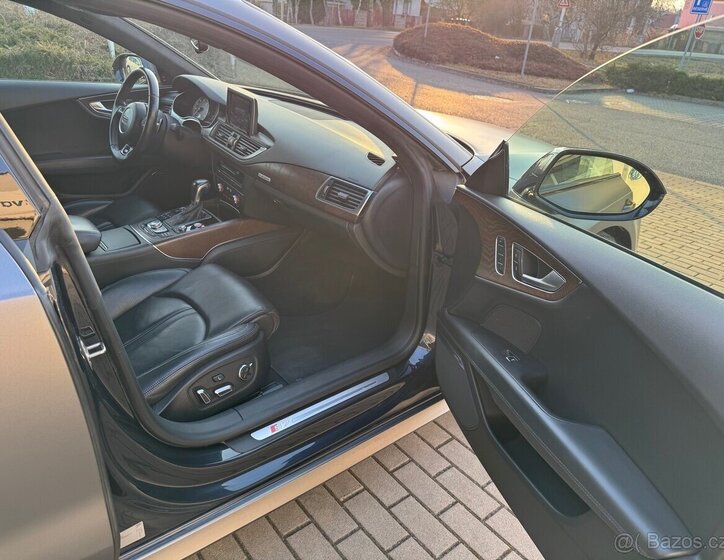 Audi S7 Hatchback 4,0 l 331 kw