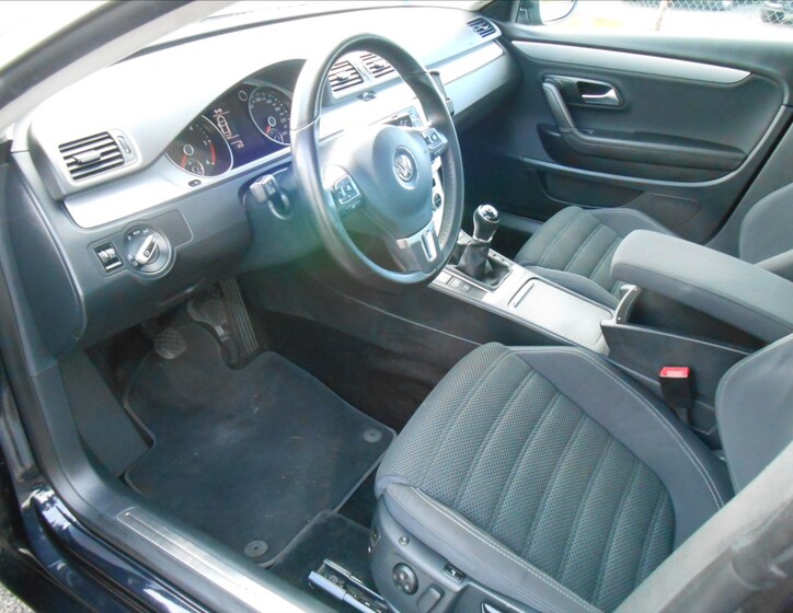 Volkswagen Passat CC 9