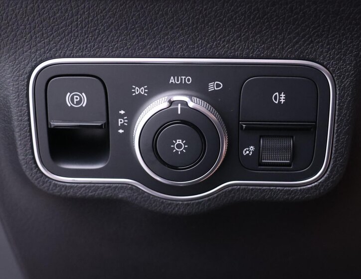 Mercedes-Benz GLB SUV / Terénní 2,0 l 110 kw