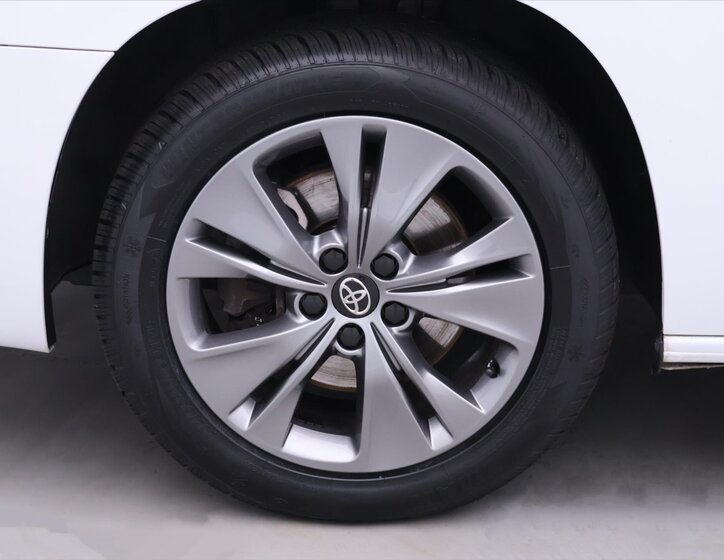 Toyota ProAce City Verso MPV 1,2 l 96 kw