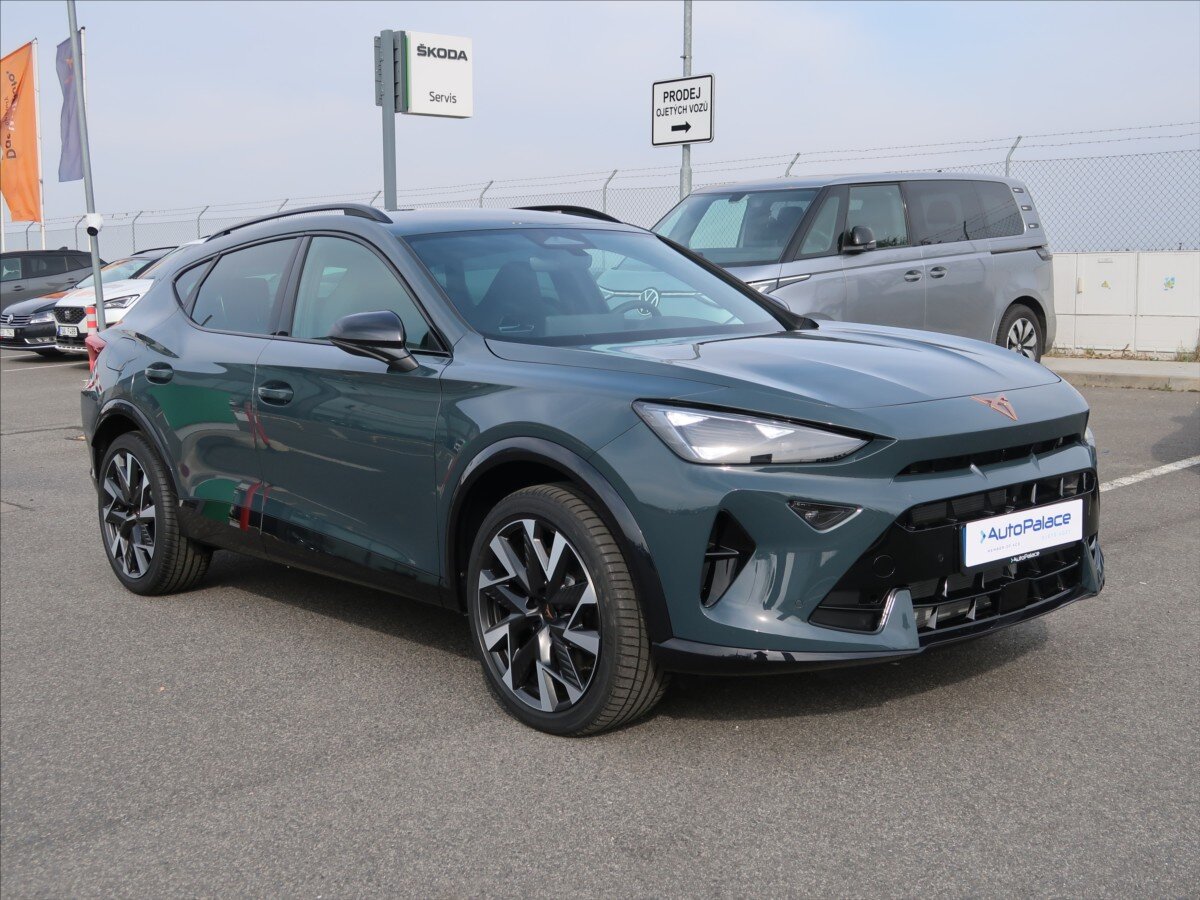 Cupra Formentor SUV / Terénní 2,0 l 195 kw