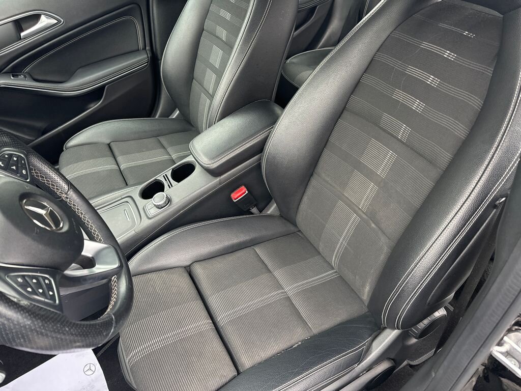 Mercedes-Benz GLA SUV / Terénní 2,1 l 100 kw