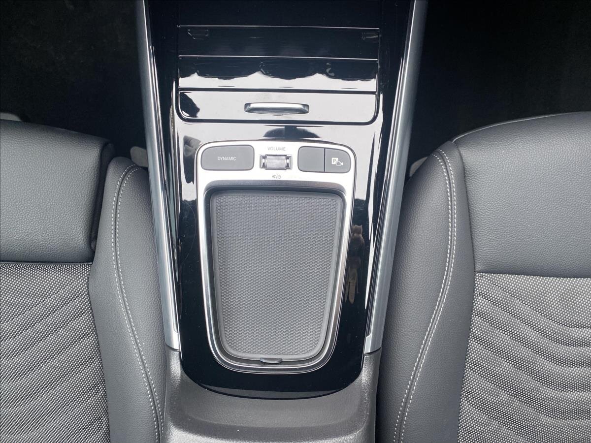 Mercedes-Benz Třídy B Hatchback 1,3 l 120 kw