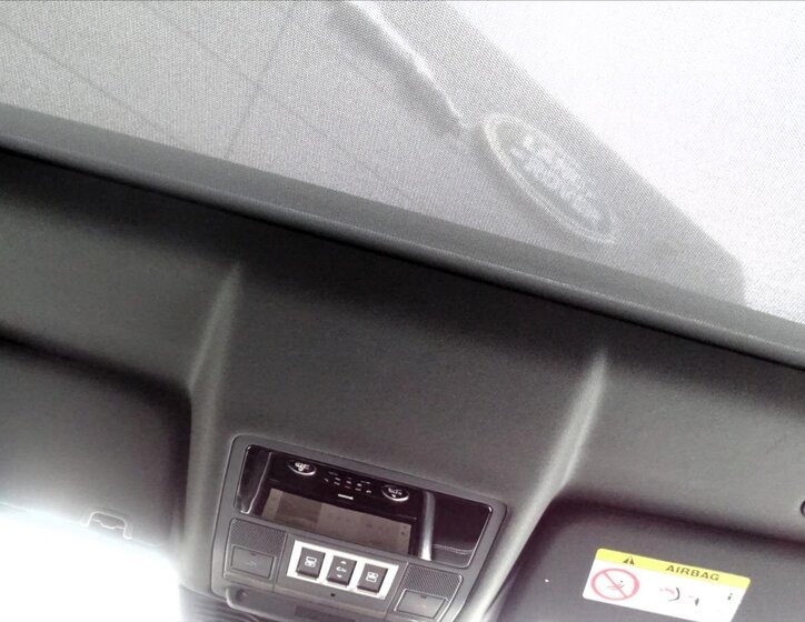 Land Rover Discovery 19