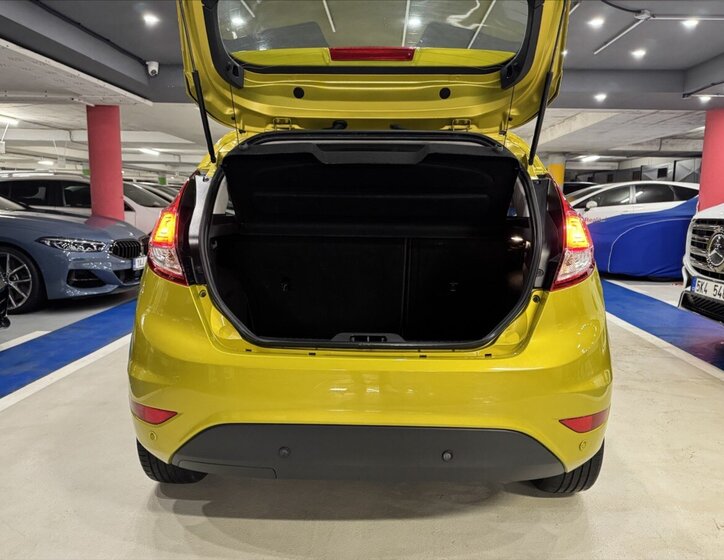 Ford Fiesta Hatchback 998,0 59 kw