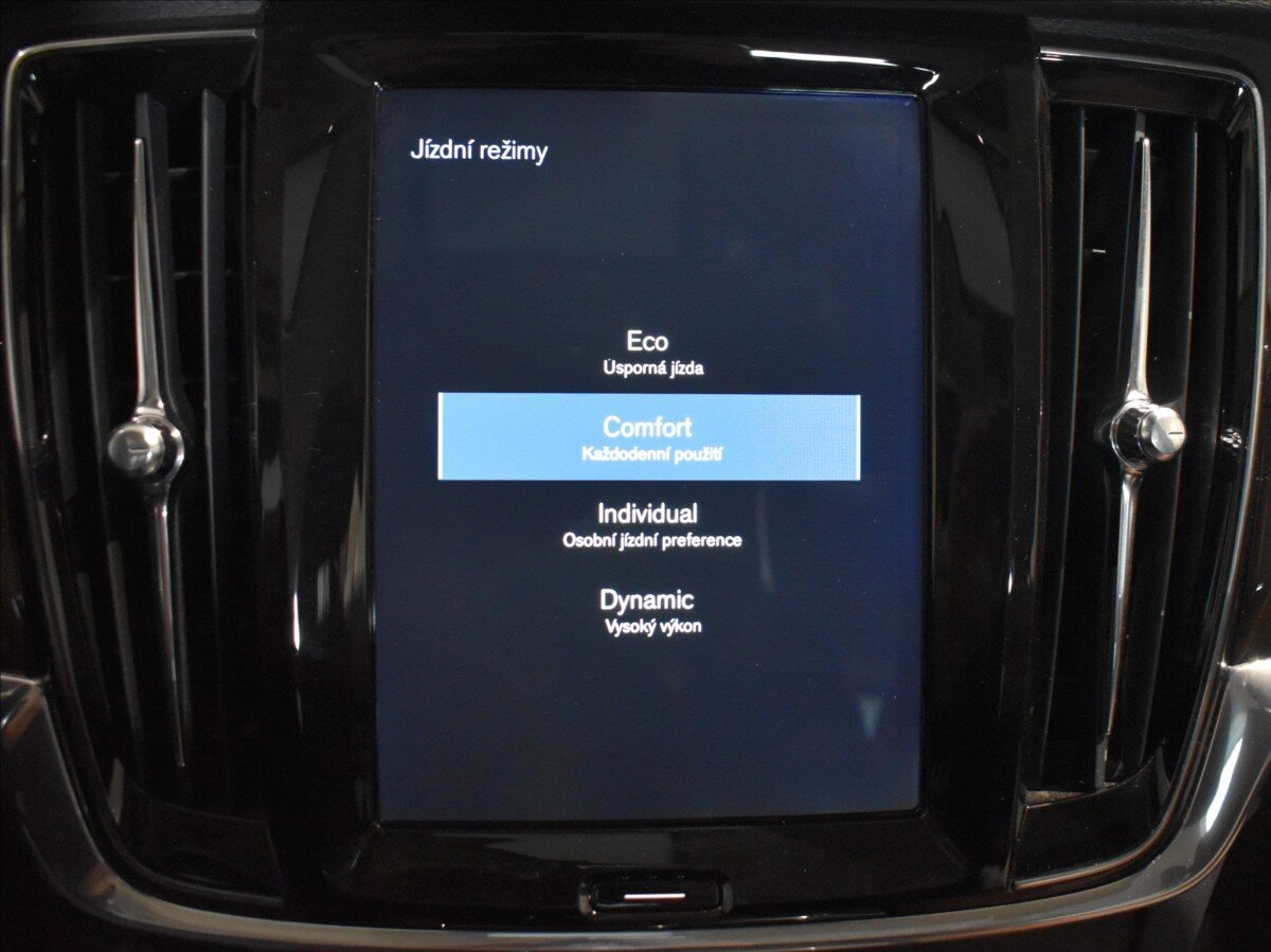 Volvo V90 Kombi 2,0 l 184 kw