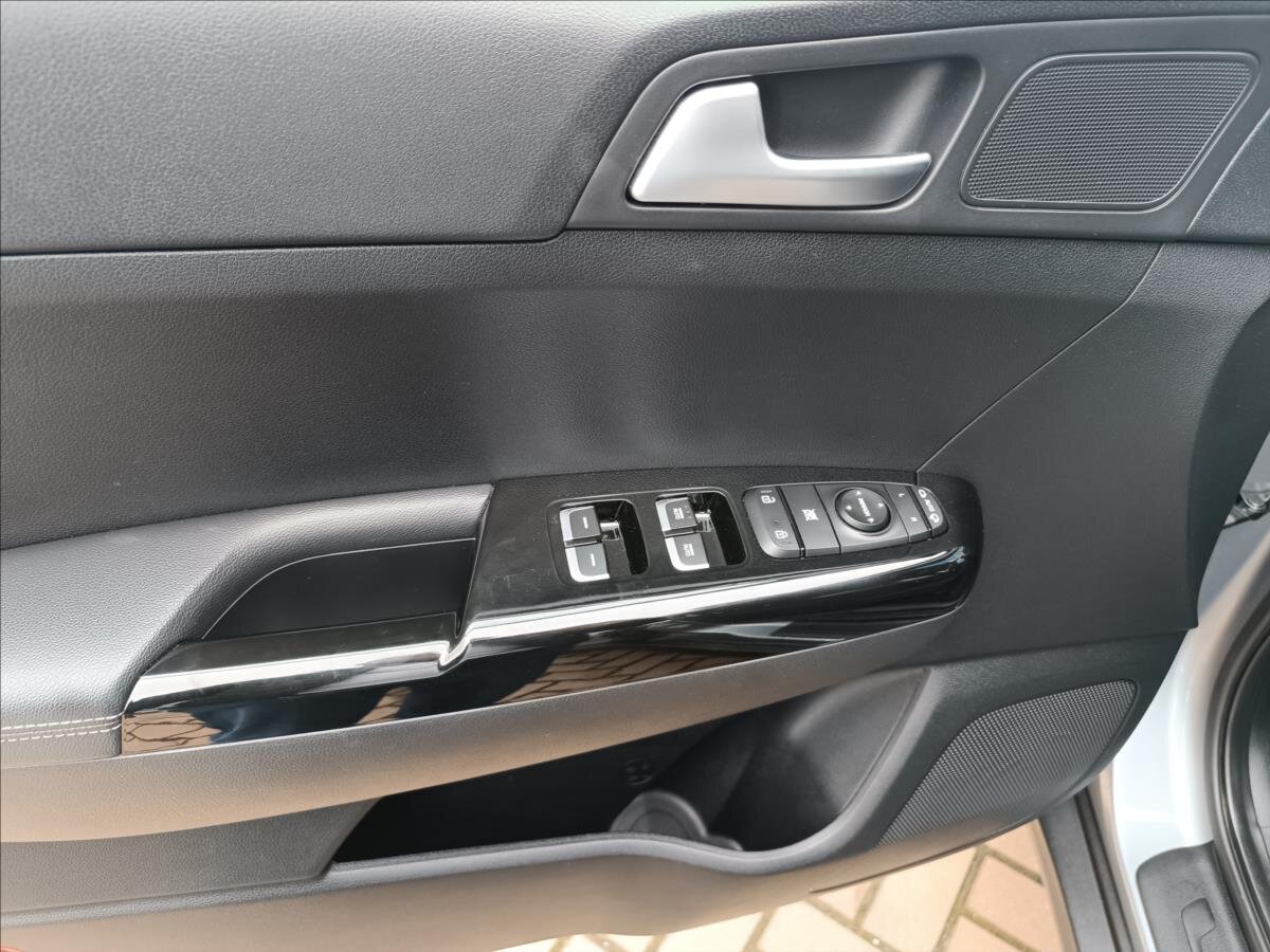 KIA Sportage SUV / Terénní 1,6 l 130 kw