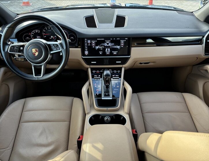 Porsche Cayenne SUV / Terénní 3,0 l 250 kw
