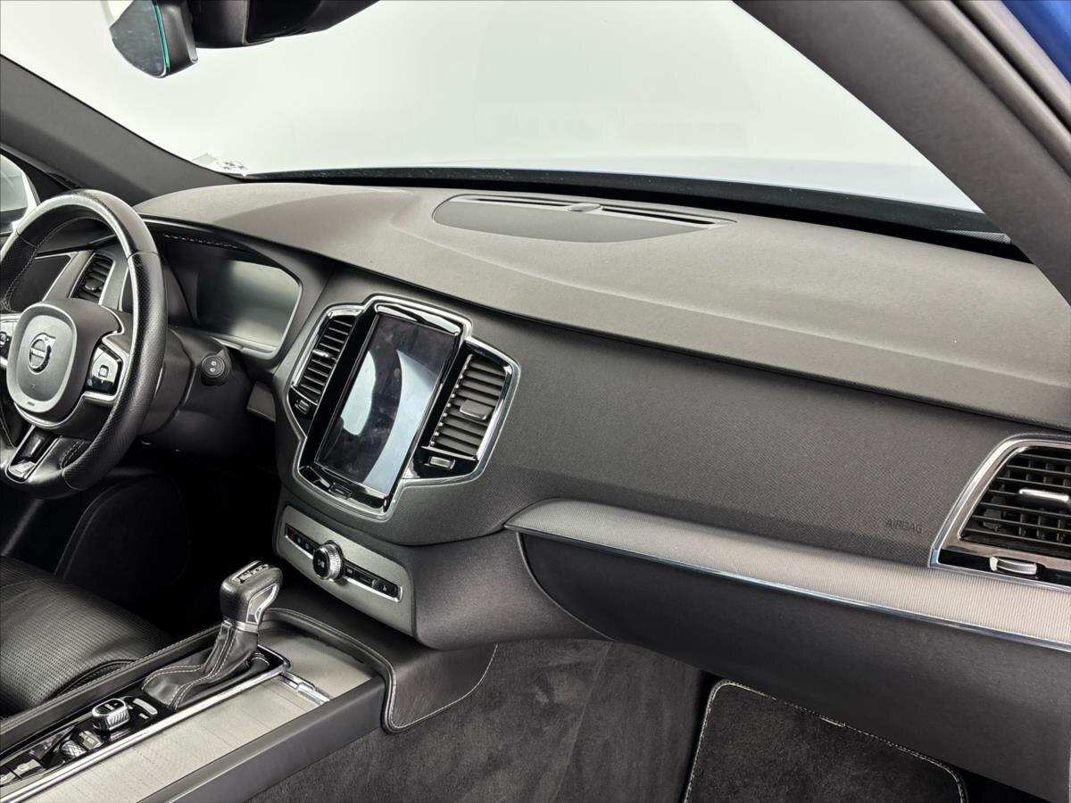 Volvo XC90 SUV / Terénní 2,0 l 173 kw