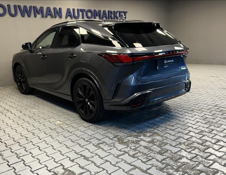 Lexus RX 500h SUV 2,4 l 273 kw