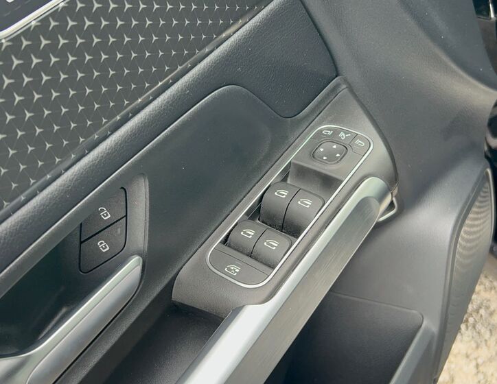 Mercedes-Benz GLB 24