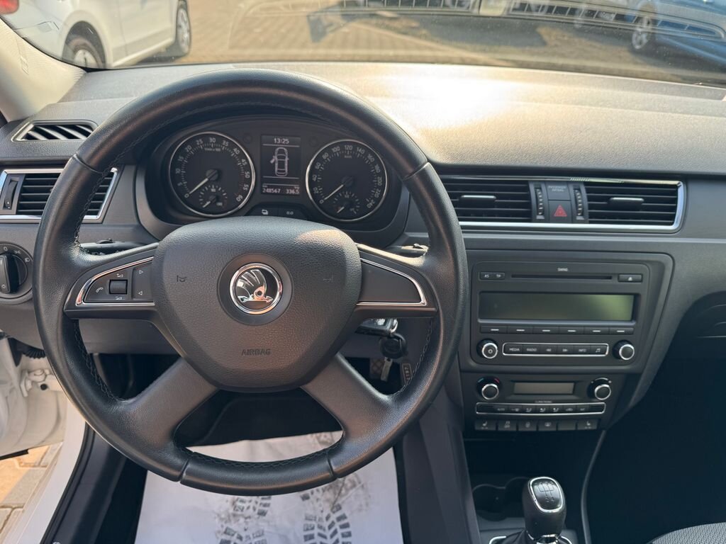 Škoda Rapid Sedan / Limuzína 1,6 l 77 kw