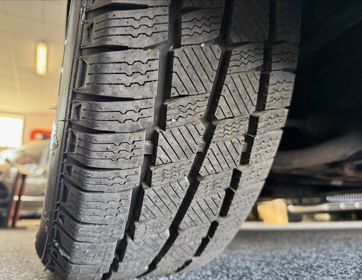 Mercedes-Benz Vito 23