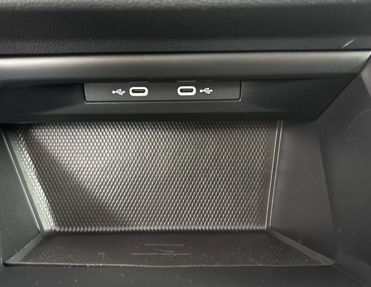 Volkswagen Golf Kombi 2,0 l 85 kw