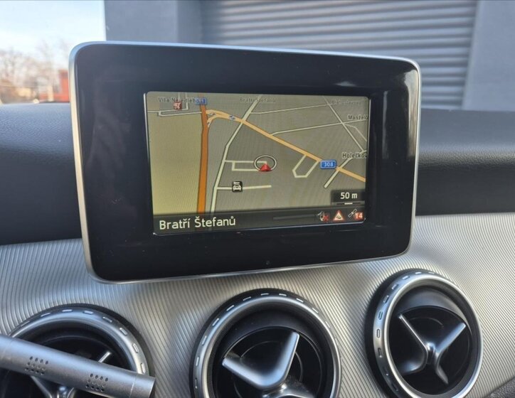 Mercedes-Benz GLA 14