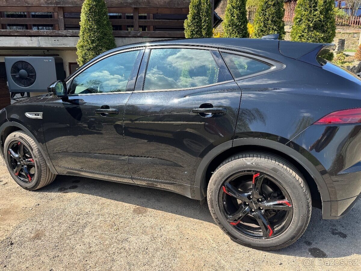 Jaguar E-Pace Hatchback 0,0 0