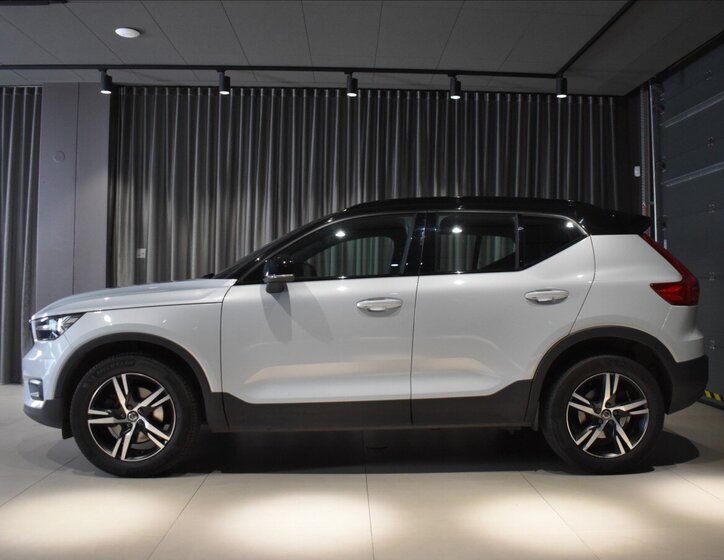 Volvo XC40 SUV 2,0 l 145 kw