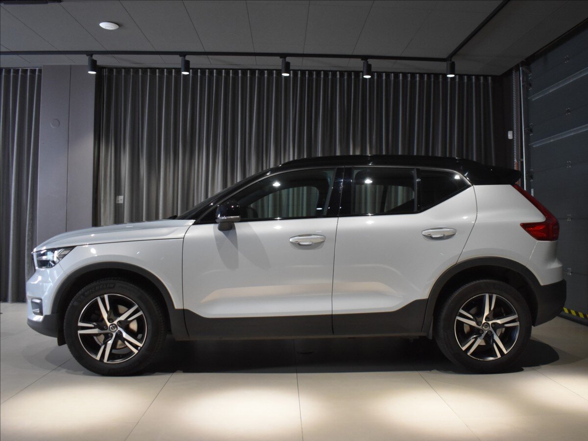Volvo XC40 SUV 2,0 l 145 kw