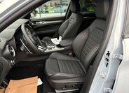 Alfa Romeo Stelvio 10