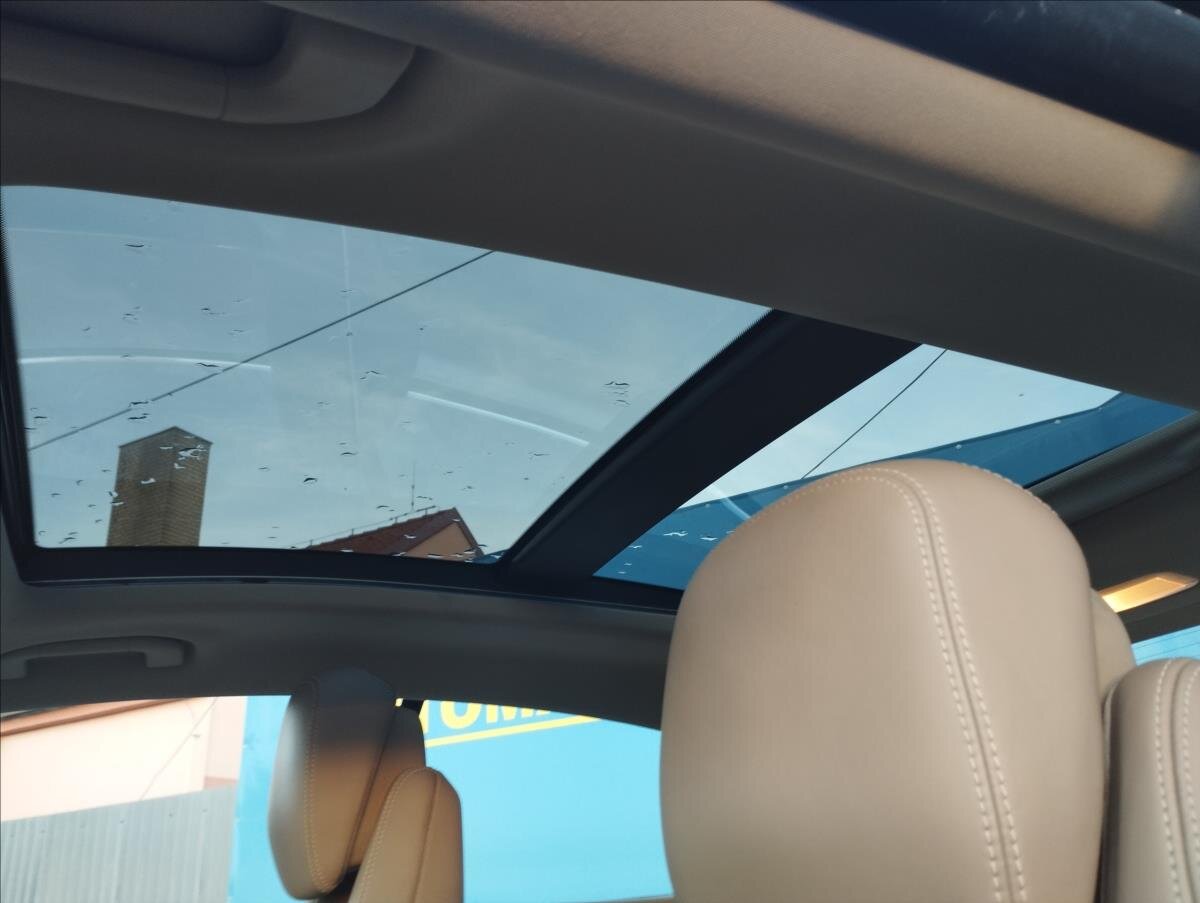 Mercedes-Benz Třídy E Kupé 3,0 l 170 kw