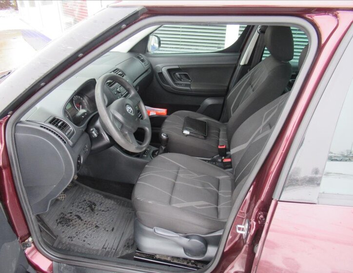 Škoda Roomster MPV 1,2 l 63 kw