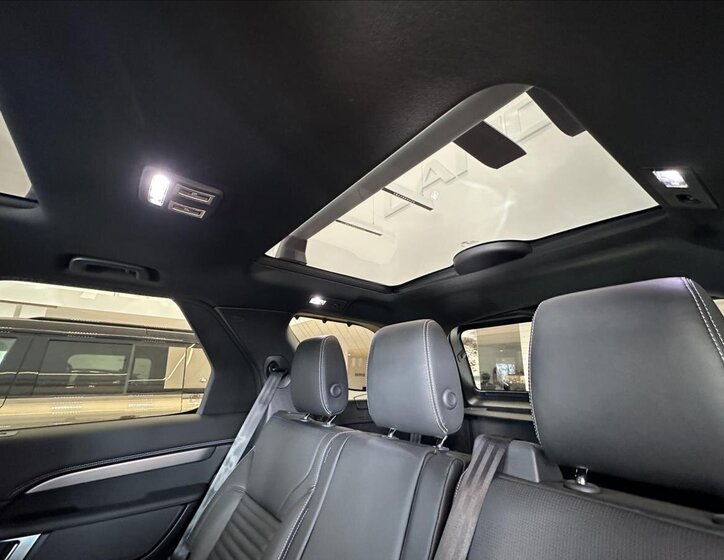 Land Rover Discovery SUV / Terénní 3,0 l 257 kw