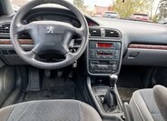 Peugeot 406 Sedan / Limuzína 2,0 l 80 kw