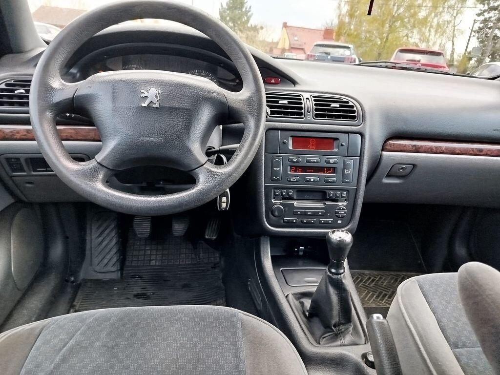 Peugeot 406 Sedan / Limuzína 2,0 l 80 kw