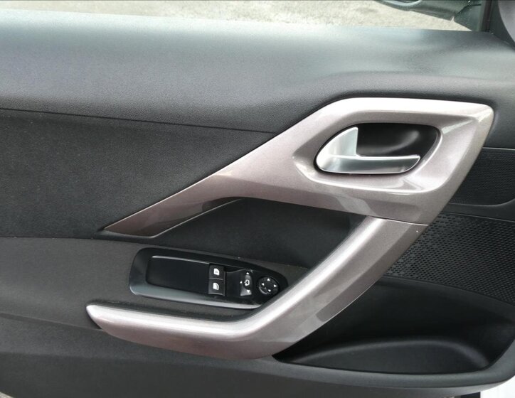 Peugeot 2008 SUV 1,2 l 60 kw