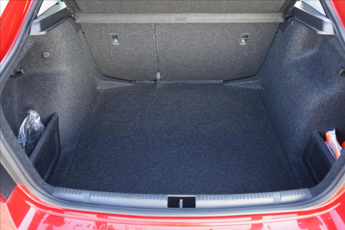 Škoda Rapid Sedan / Limuzína 1,2 l 81 kw