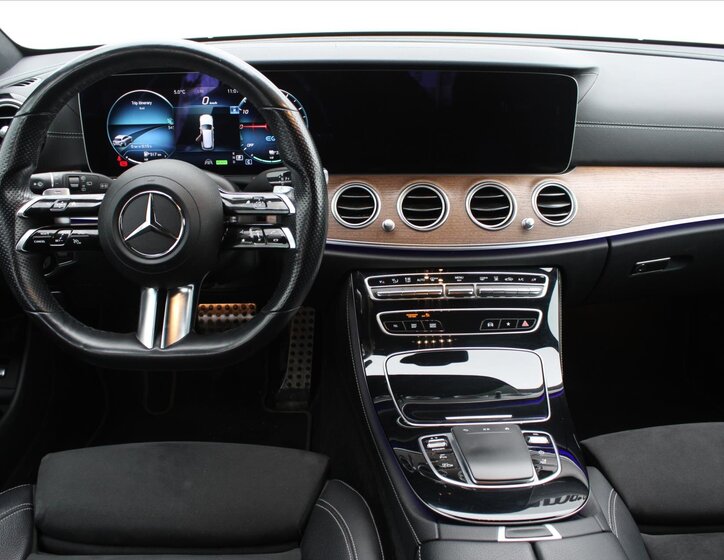 Mercedes-Benz Třídy E Kombi 2,0 l 143 kw