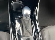 Toyota C-HR SUV / Terénní 1,8 l 72 kw