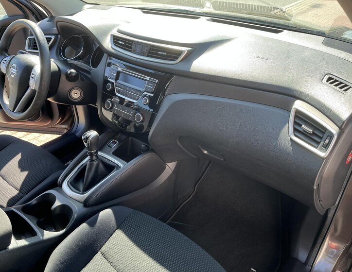Nissan Qashqai SUV / Terénní 1,2 l 85 kw