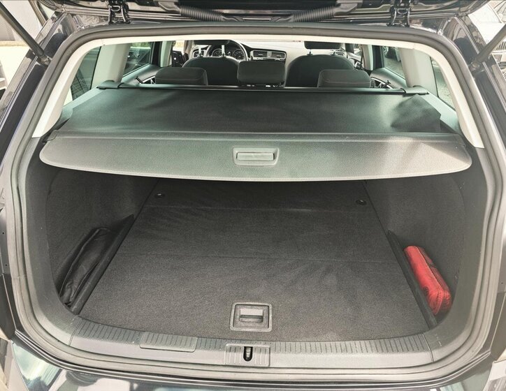 Volkswagen Golf Kombi 2,0 l 110 kw