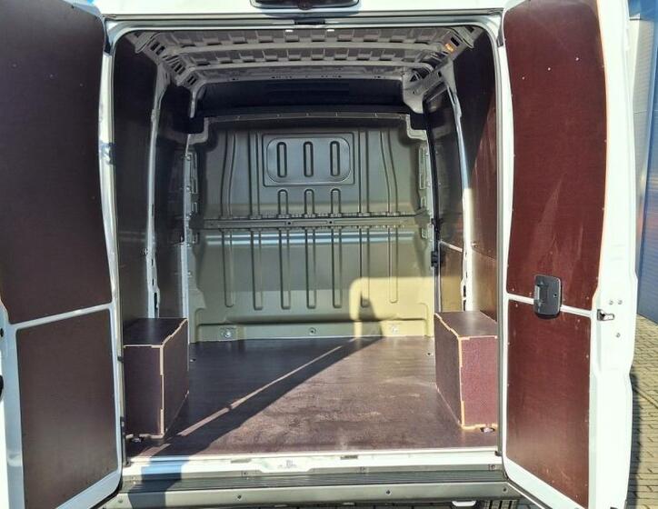 Peugeot Boxer 12