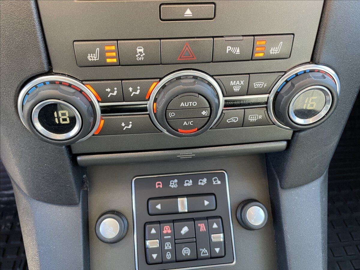 Land Rover Discovery SUV / Terénní 3,0 l 188 kw