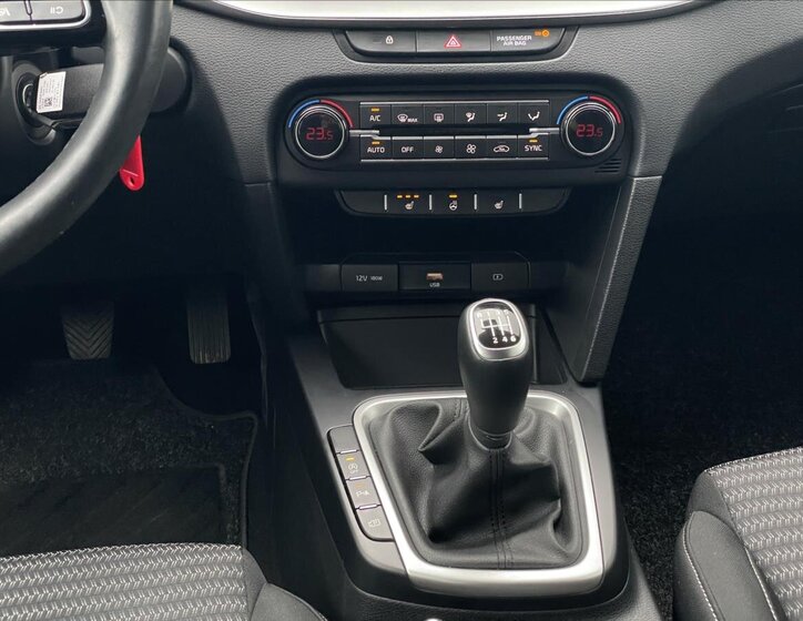 KIA Ceed Hatchback 998,0 74 kw