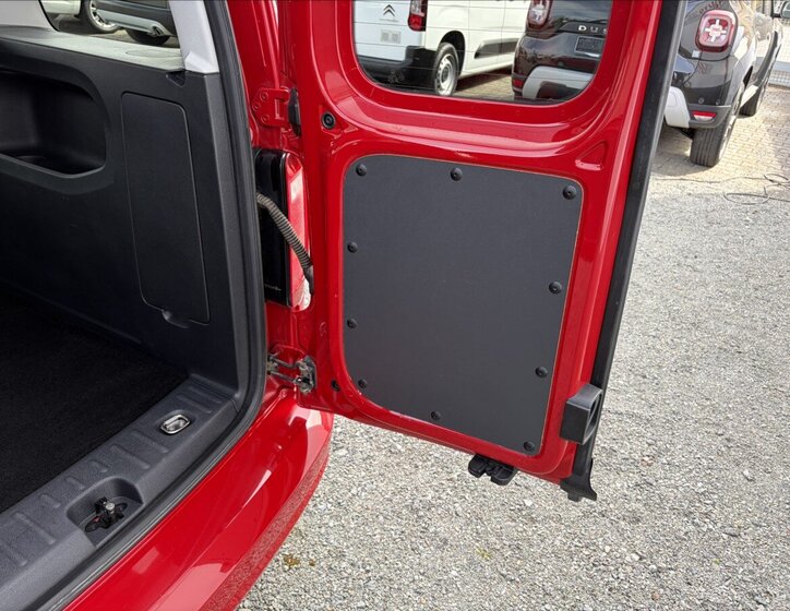 Volkswagen Caddy Kombi 2,0 l 75 kw